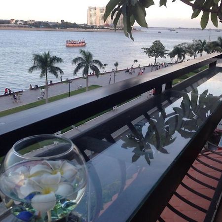 New Season Riverside Hotel Phnompenh Exteriér fotografie