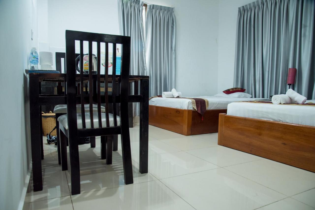 New Season Riverside Hotel Phnompenh Exteriér fotografie