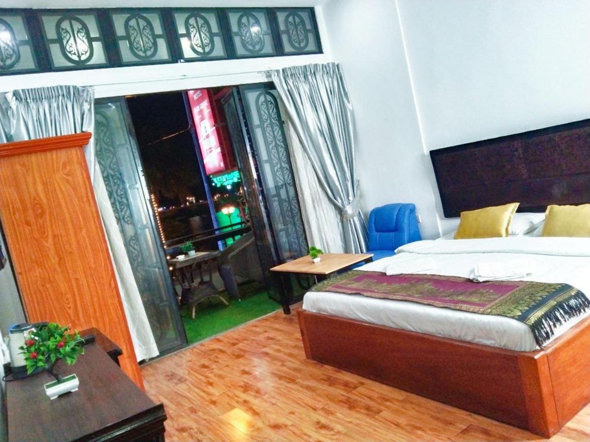 New Season Riverside Hotel Phnompenh Exteriér fotografie